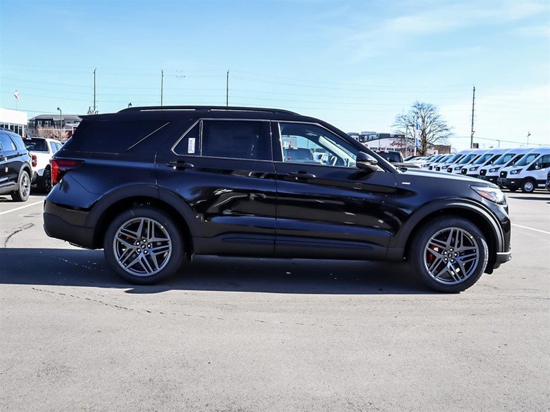 2026 Ford Explorer St-Line 4WD