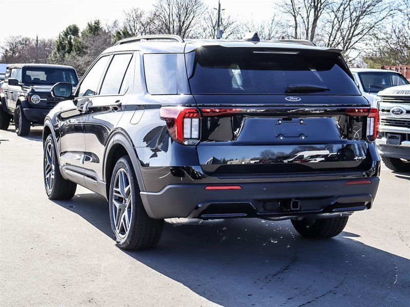 2026 Ford Explorer St-Line 4WD