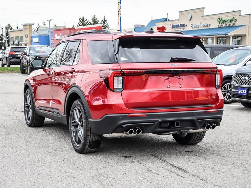 2026 Ford Explorer ST 4WD