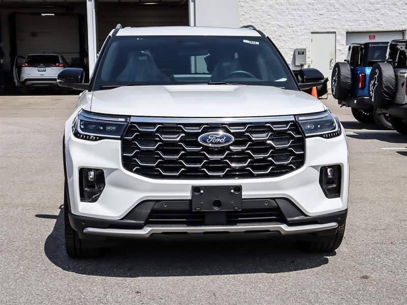 2026 Ford Explorer Platinum 4WD