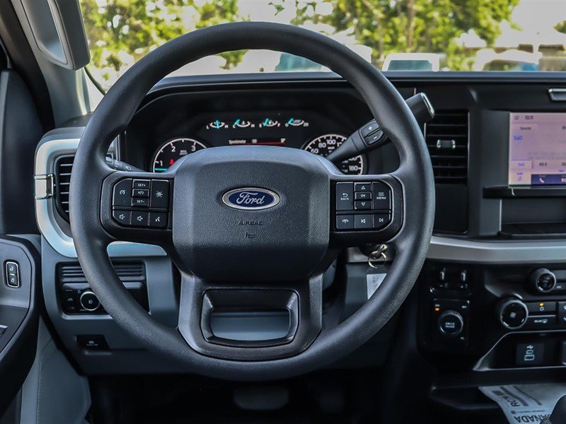 2026 Ford Super Duty F-550 Drw XL 4WD Crew Cab 179