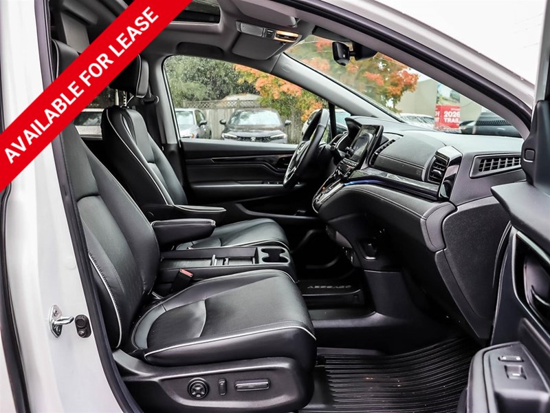 2024 Honda Odyssey Touring Auto