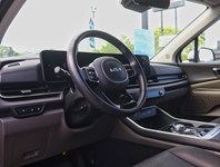 2025 Kia Carnival Hybrid 1000 Km/Tank/Best In Class 3 Row/Bought Here
