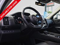 2023 Nissan Pathfinder SL | Leather | Sunroof | ProPilot | Winter Tires