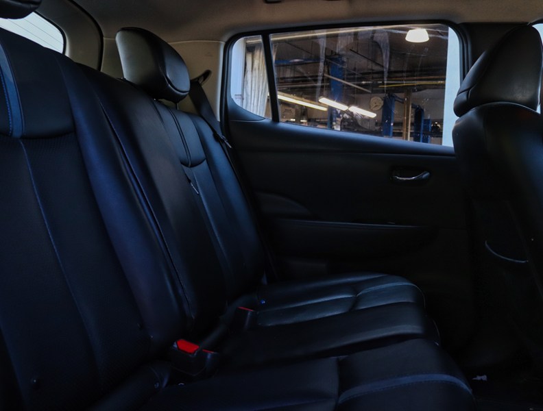2018 Nissan Leaf SL Hatchback