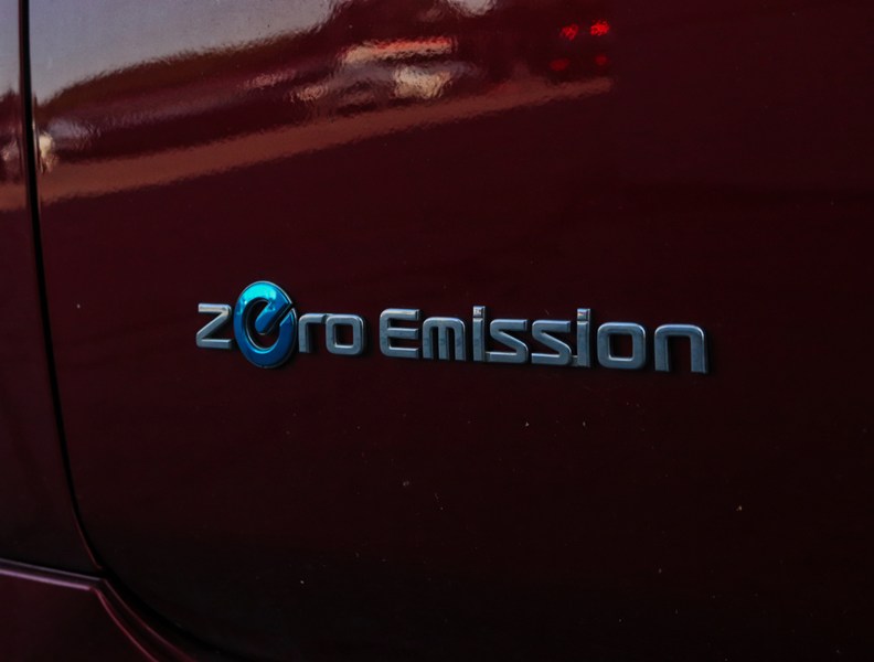 2018 Nissan Leaf SL Hatchback