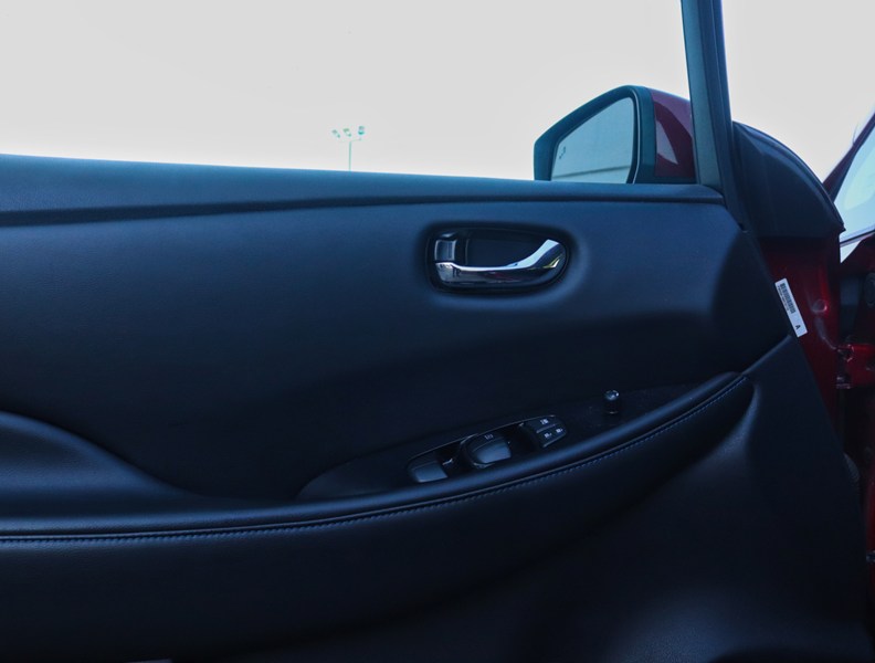 2018 Nissan Leaf SL Hatchback