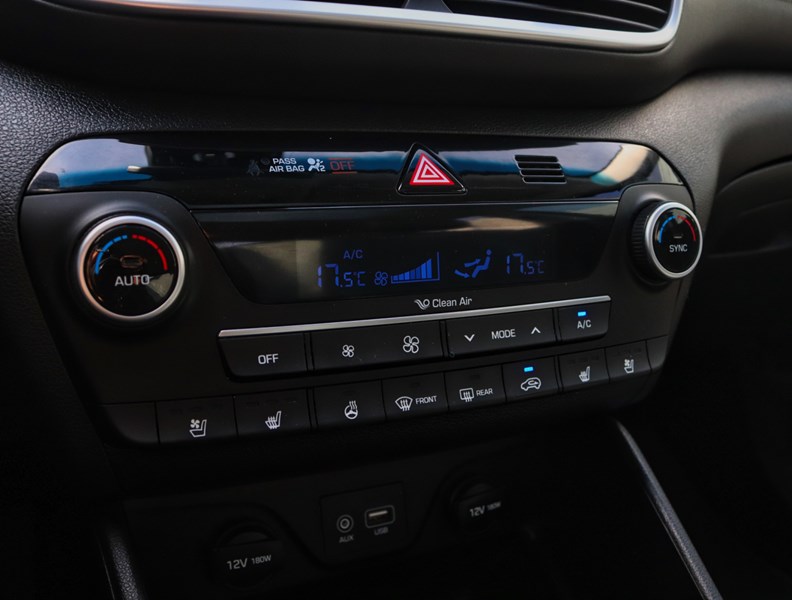 2020 Hyundai Tucson Ultimate Awd/Pano Roof/Leather/Lift Gate/One Owner