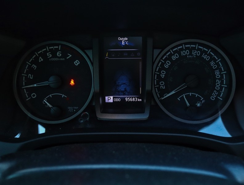 2022 Toyota Tacoma TRD Sport Prem / Sunroof/Clean Carfax