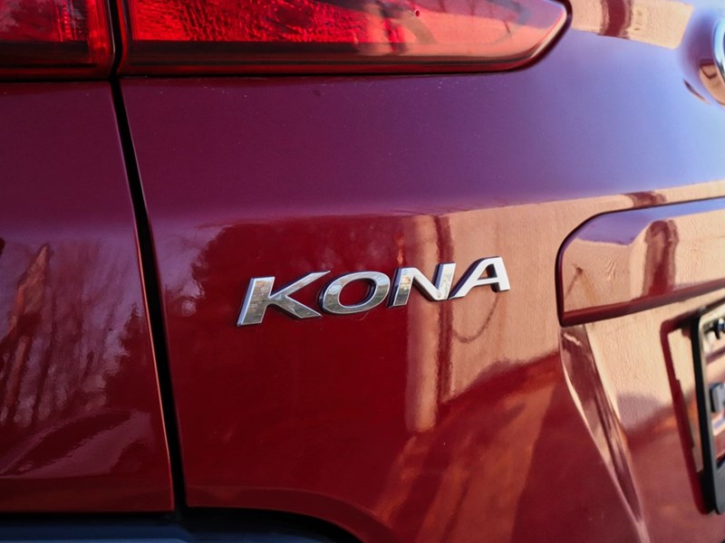 2023 Hyundai Kona Preferred AWD | Sun & Leather Package | Blind Spot