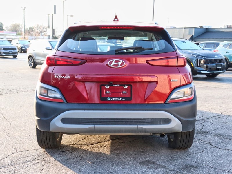 2023 Hyundai Kona Preferred AWD | Sun & Leather Package | Blind Spot