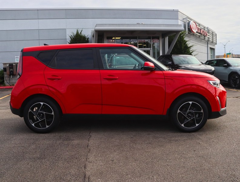 2024 Kia Soul Ex+ Ivt/Low Km/Like New/Sunroof