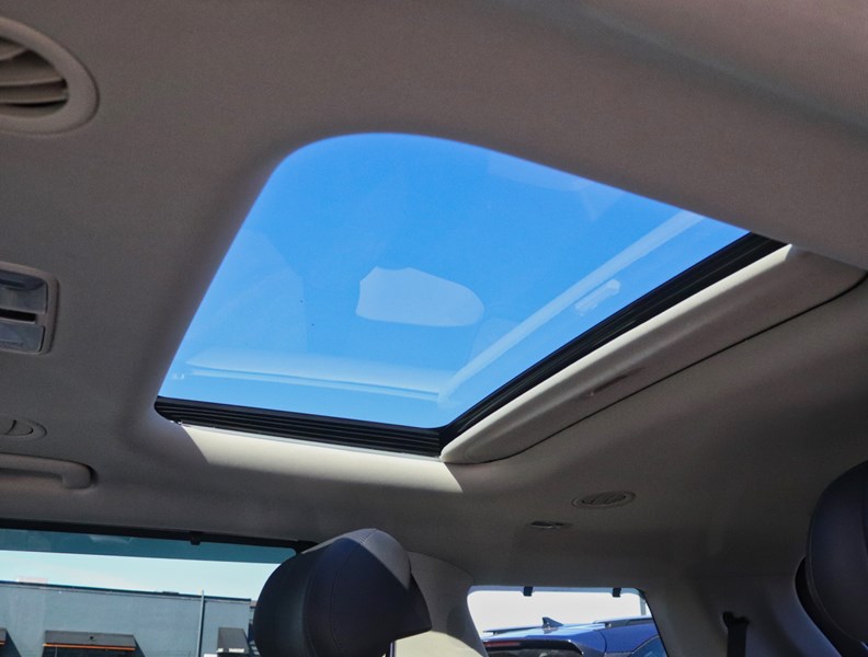 2025 Kia Carnival Hev Sx+ Hev/Captains Chair/1000Km/Tank