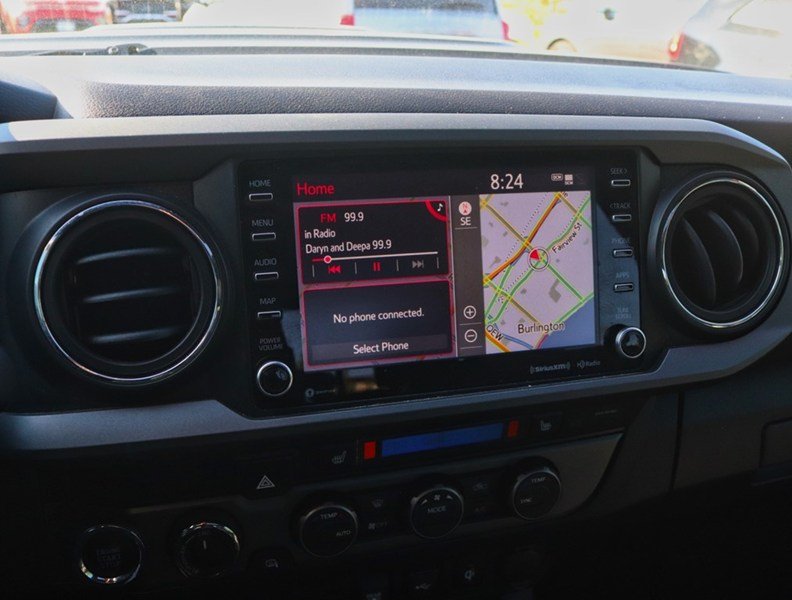2022 Toyota Tacoma TRD Sport Prem / Sunroof/Clean Carfax