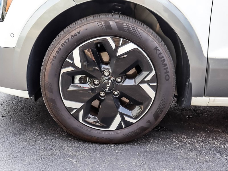 2024 Kia Niro EV Wave Demo | Sunroof | Push Start |  Carplay | GPS