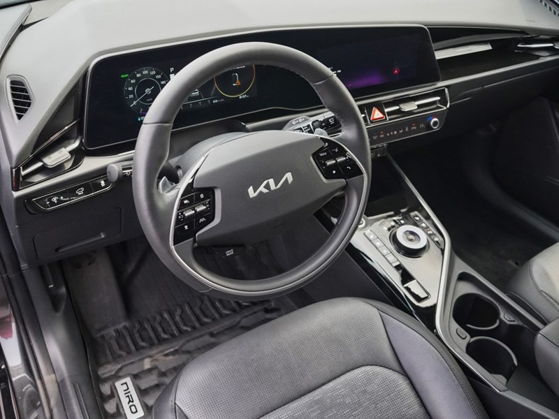 2024 Kia Niro EV Wave Demo | Sunroof | Push Start |  Carplay | GPS
