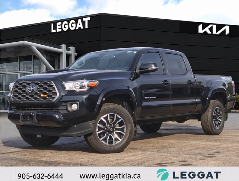 2022 Toyota Tacoma TRD Sport Prem / Sunroof/Clean Carfax