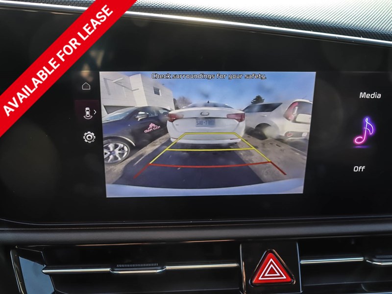 2023 Kia Niro EV Premium | Sunroof | Carplay | Dual Zone Climate