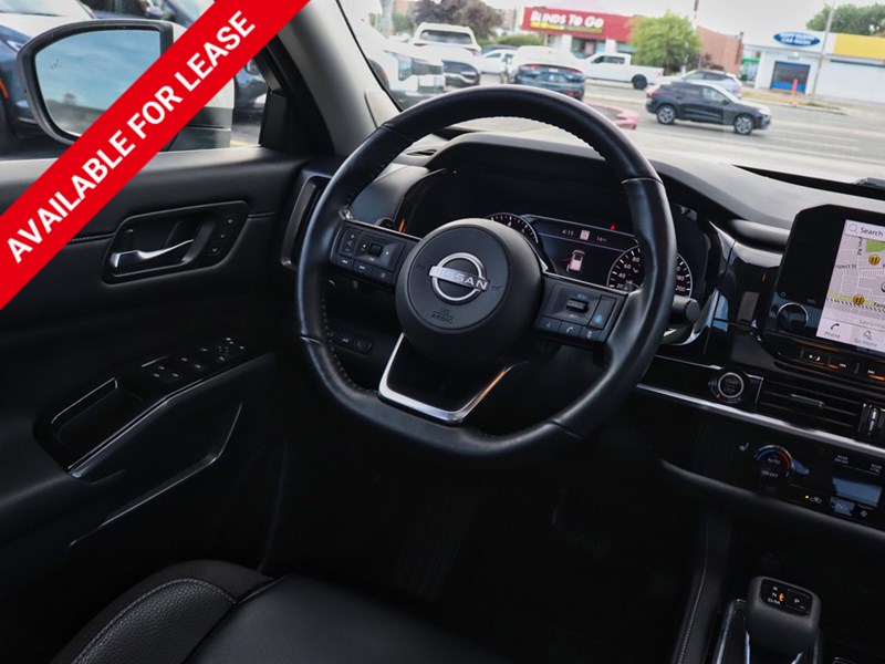 2023 Nissan Pathfinder SL | Leather | Sunroof | ProPilot | Winter Tires