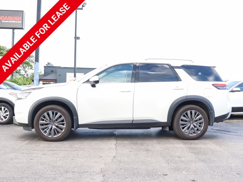 2023 Nissan Pathfinder SL | Leather | Sunroof | ProPilot | Winter Tires