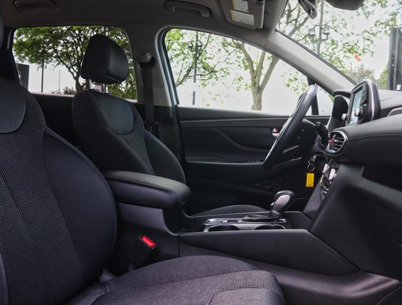 2019 Hyundai Santa Fe 2.4L Essential AWD W/Safety Package
