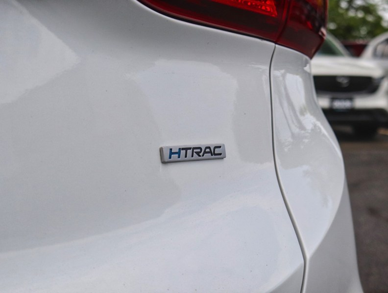 2019 Hyundai Santa Fe 2.4L Essential AWD W/Safety Package