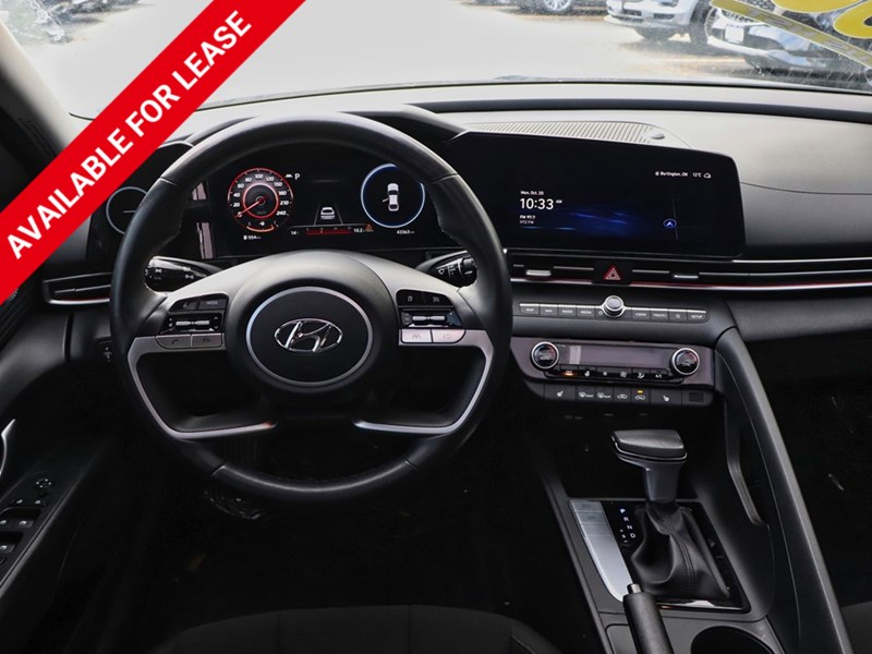 2023 Hyundai Elantra Preferred