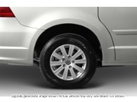 2011 Volkswagen Routan 4Dr Wgn Comfortline Exterior Shot 5