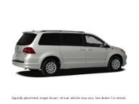 2011 Volkswagen Routan 4Dr Wgn Comfortline Exterior Shot 15