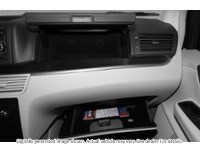 2011 Volkswagen Routan 4Dr Wgn Comfortline Interior Shot 4