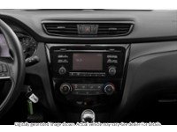 2018 Nissan Qashqai AWD SL CVT Interior Shot 2