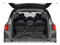 2024 Honda Odyssey Touring Auto Exterior Shot 4