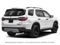 2025 Honda Pilot Trailsport AWD Exterior Shot 2