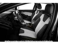 2013 Ford Focus SE | 2.0L | Htd Seats | Auto | A/C | Keyless Ent Interior Shot 5