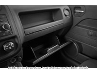 2016 Jeep Patriot 4WD 4Dr High Altitude Interior Shot 4