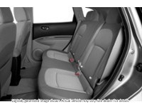2013 Nissan Rogue FWD 4Dr SV Interior Shot 6