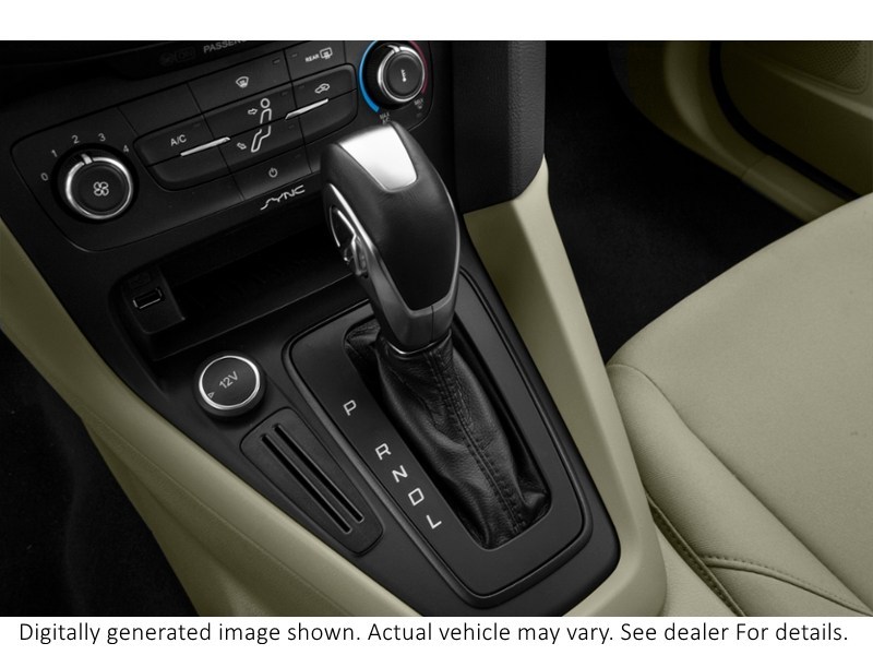 2015 Ford Focus 4Dr Sdn SE Exterior Shot 12