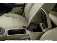 2015 Ford Focus 4Dr Sdn SE Interior Shot 8