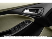 2015 Ford Focus 4Dr Sdn SE Exterior Shot 14