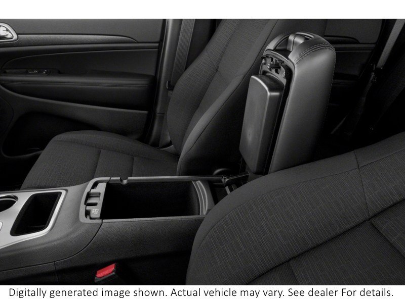 2021 Jeep Grand Cherokee Laredo 4X4 Interior Shot 7