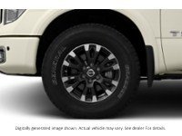 2018 Nissan Titan 4X4 Crew Cab Pro-4X Exterior Shot 5
