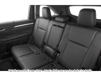2019 Toyota Highlander AWD XLE Interior Shot 5