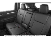 2019 Toyota Highlander AWD XLE Interior Shot 5