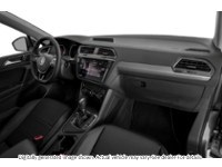 2018 Volkswagen Tiguan Trendline FWD Interior Shot 1