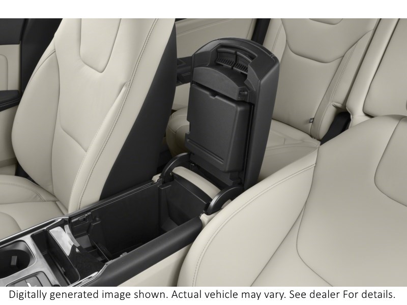 2019 Ford Edge Titanium AWD Interior Shot 7