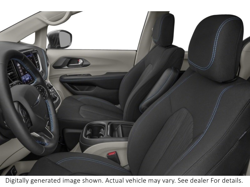 2022 Chrysler Pacifica Limited FWD Interior Shot 4