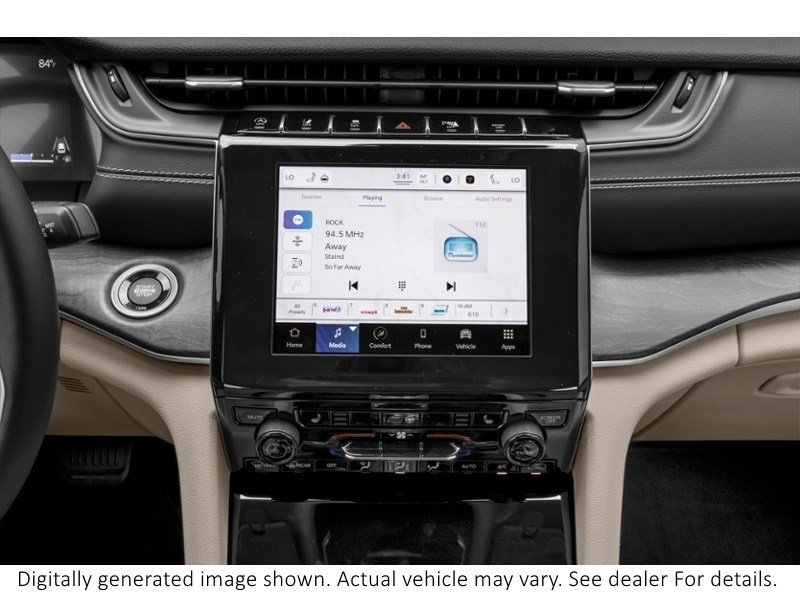 2024 Jeep Grand Cherokee Altitude 4X4 Interior Shot 2