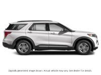 2023 Ford Explorer XLT 4WD Exterior Shot 10