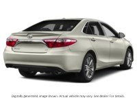 2017 Toyota Camry 4Dr Sdn I4 Auto SE Blizzard Pearl  Shot 2