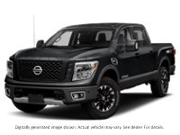 2018 Nissan Titan 4X4 Crew Cab Pro-4X Magnetic Black Metallic  Shot 7